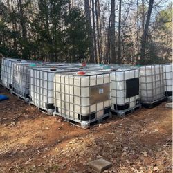 275 Gallon Water Tanks IBC Totes – Rainwater, Gardening, Animal Feed, & More!