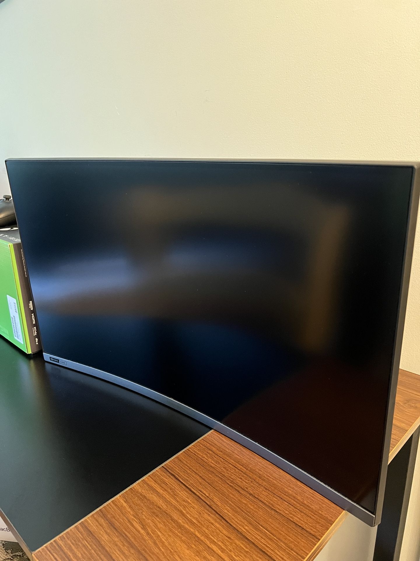 Samsung CRG5 Curved 27 Inch, 240hz, 1080p, GSYNC Compatible, VA Panel
