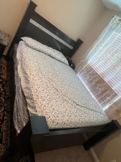Queen bed with one side table box and mattress