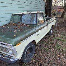 1974 Ford F100 Short Bed