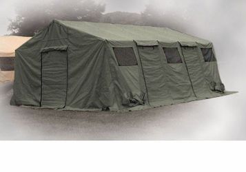 The base x305 shelter 18x25 450 sq 1750 $ make offer