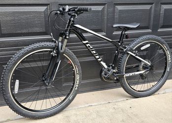 Giant ATX 26in mountain bike MTB