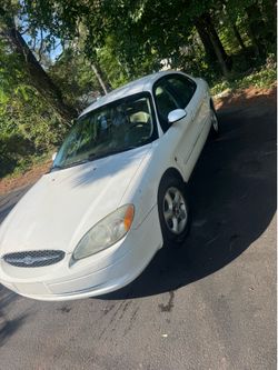 2000 Ford Taurus