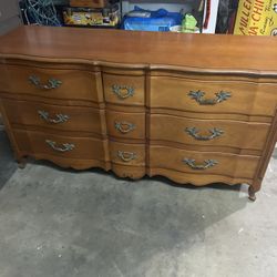 Classic Dresser  - 66x21x34
