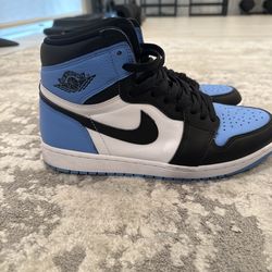 Air Jordan 1 Retro OG High UNC Toe – Size 11