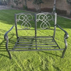 Outdoor Furniture. Patio. Love Seat. Bench. All Metal. Good Condition.