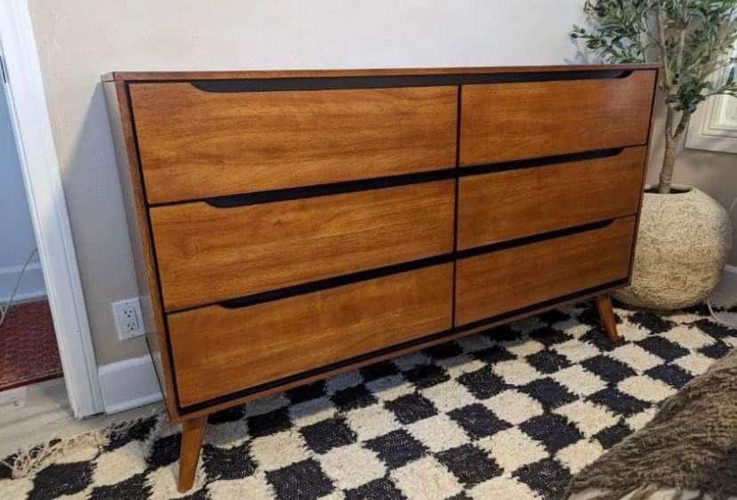 New Mid Century Modern Dresser! Includes Free Delivery 🚚! Free Assembly!