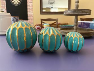 Beautiful 3-Piece Ceramic Decorative Orb Spheres - Turquoise & Gold