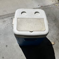Igloo Ice Chest Cooler