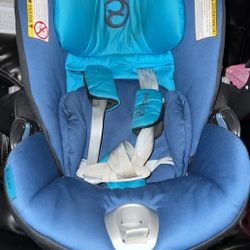Cybex  Carseat 
