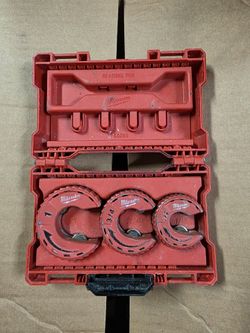 Milwaukee close quarters tubing  cutters