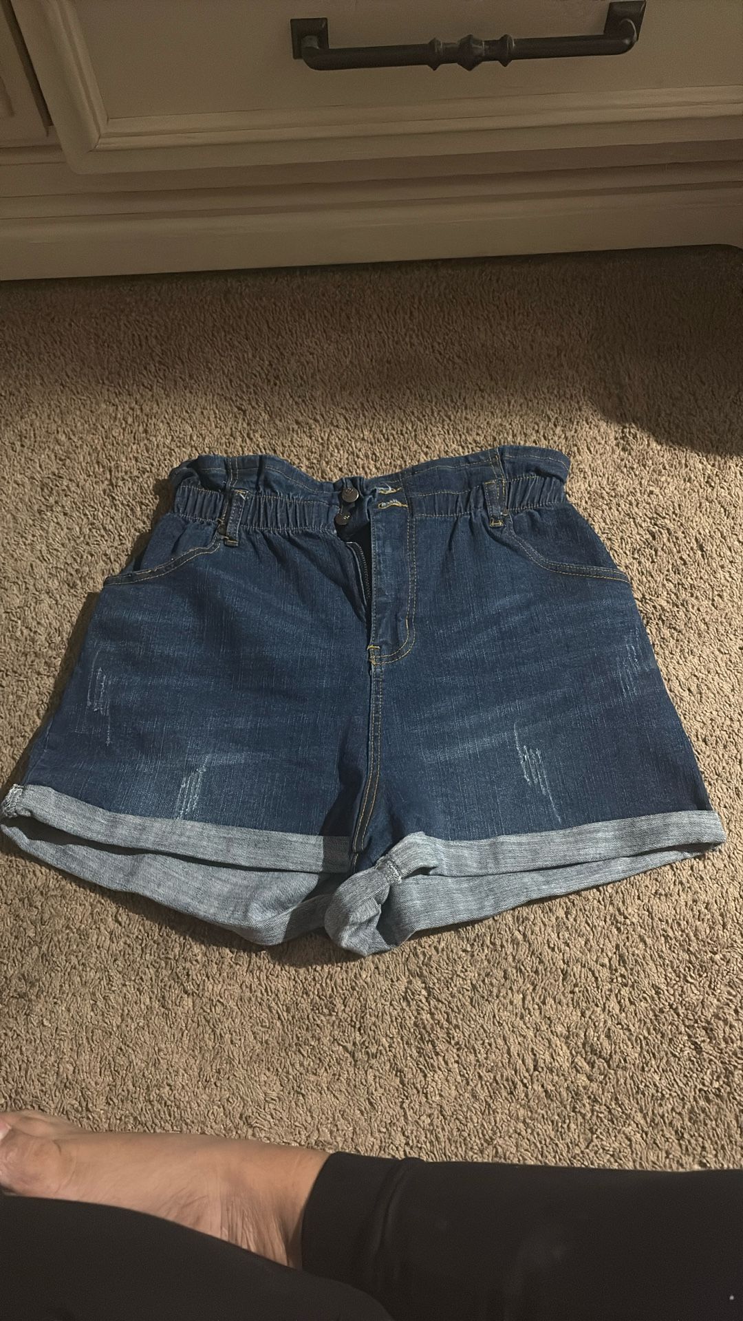 Woman Paper Bag Shorts Size 13