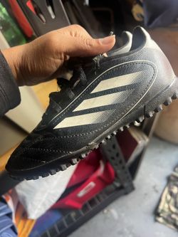 Indoor kids soccer shoes size 12 adidas
