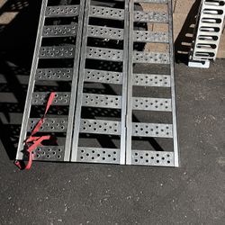 Tri-Fold Aluminum Ramp 46x69in