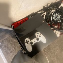 Ps4 Console * Included With Games & All Cords 