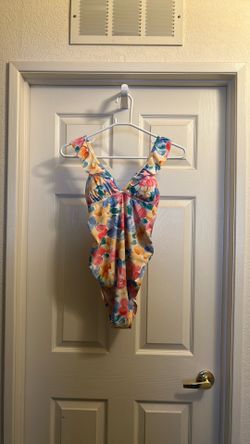 Isabel maternity swimsuit, new sz small