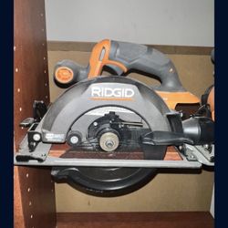 Ridgid Circular Saw R8655. (Tool Only) $80  Location: Arlington  Se Habla Español