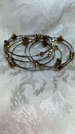 Set of 6 stretchy bracelets 