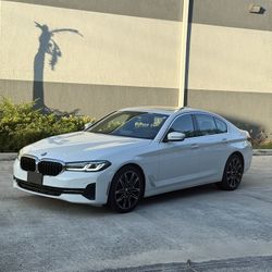 2021 BMW 530i 