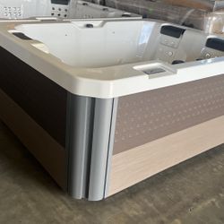 New On Sale Watkins 532L Spa Hot Tub 💦