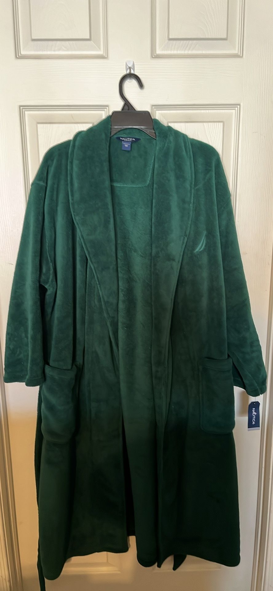Nautica men’s Long Deep Green Plush Robe With Pockets One Size Brand New 