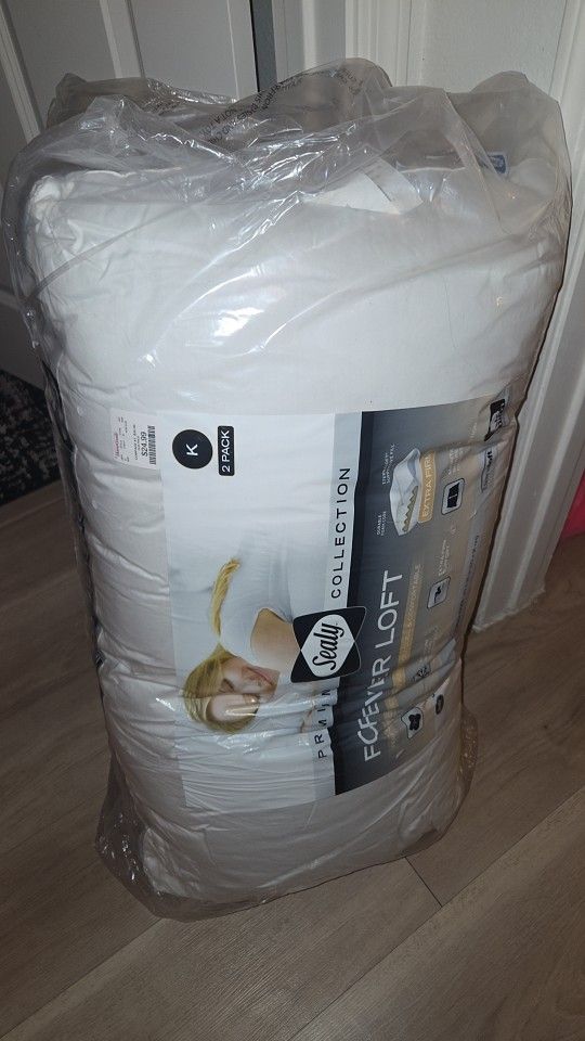 Never Used King Set Of Pillows