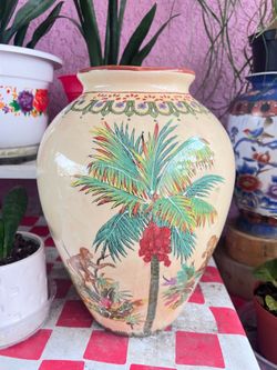 Beautiful Vase/Jar