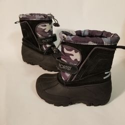 Snow boots Toddler Size L (9-10 ) For 4-5 Years