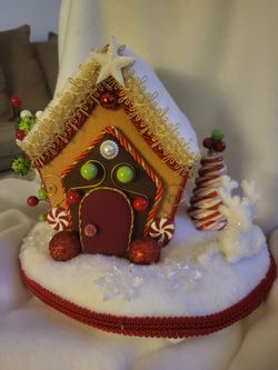 Decorative Christmas Gingerbread House