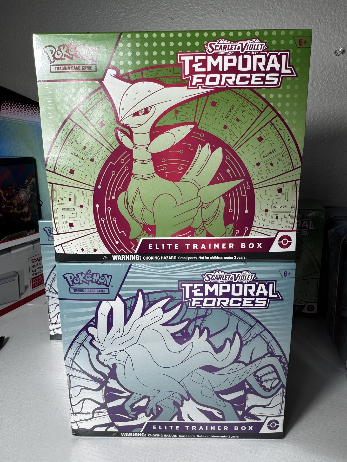 Temporal Forces Elite Trainer Box Pokémon Cards