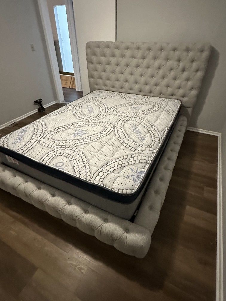 Queen Size Bed Frame / Mattress Included 🔥 Cama Queen Size / Colchon Incluido