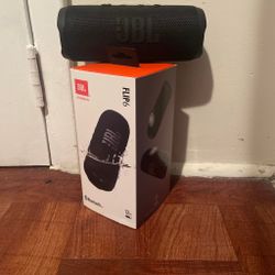 JBL Flip 6
