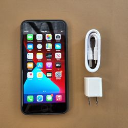 iPhone 7 Plus 128gb  - UNLOCKED - Like New