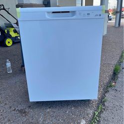 GE 24 in. Built-In Tall Tub Top Control White Dishwasher w/Sanitize, Dry Boost, 52 dBA