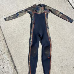 Boy’s Billabong Wetsuit size 10