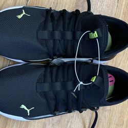 Puma Sneaker Size 6 New  