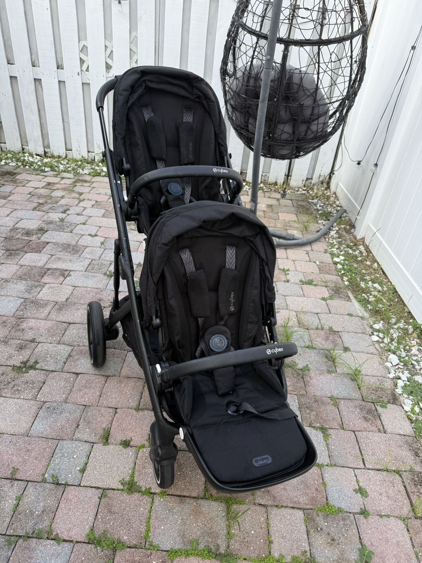 Cybex Gazelle II stroller + Cybex Cloud q car seat including all parts listed is the description