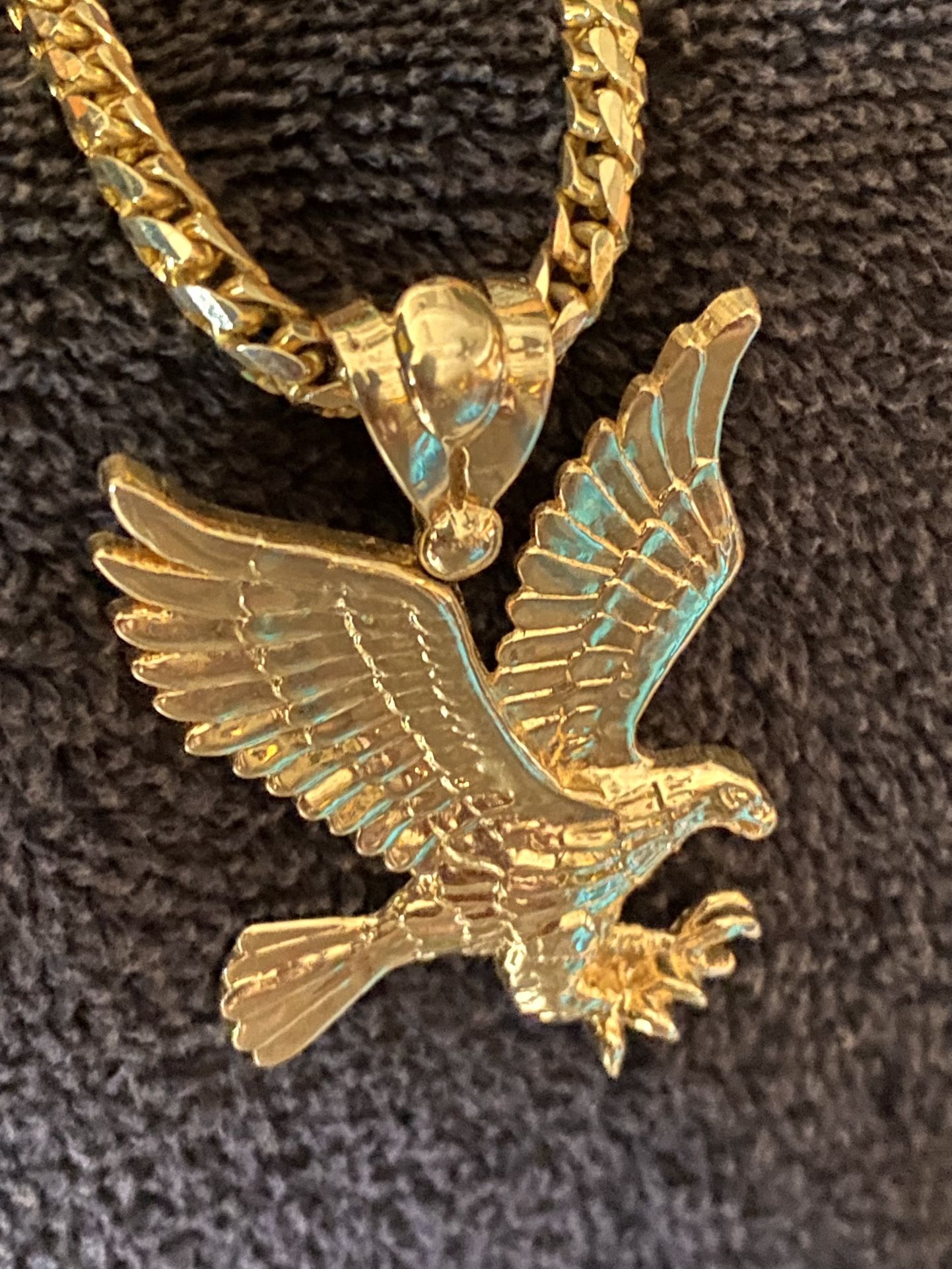 14 Karat Gold Eagle And 22 Inch Chain Heavy Gold