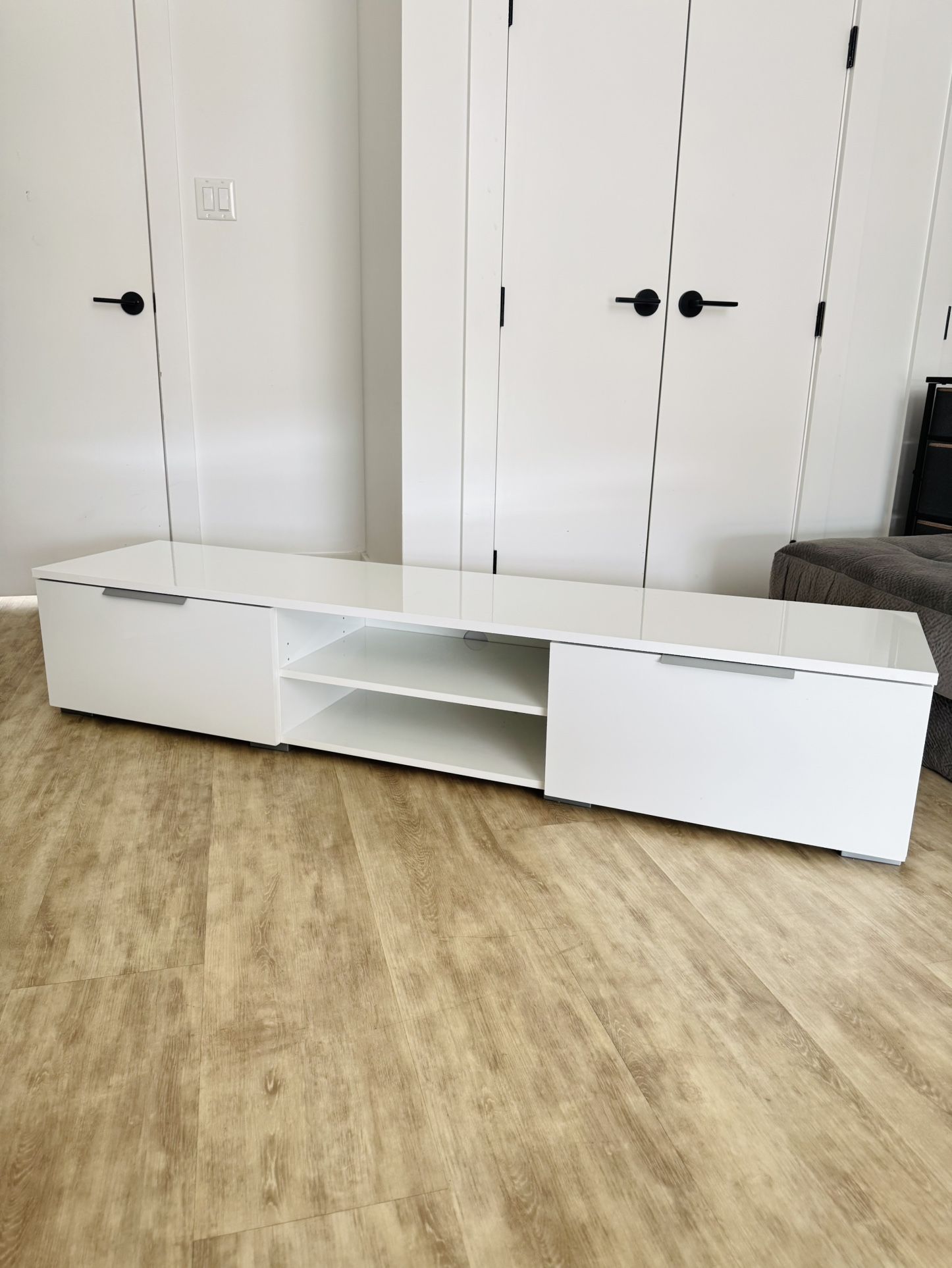 Modern White Gloss TV Stand with Storage Drawers and Shelves