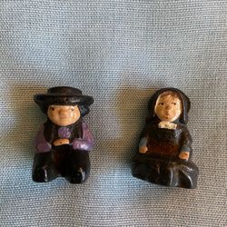 Vintage Cast Iron Miniature Amish Figures