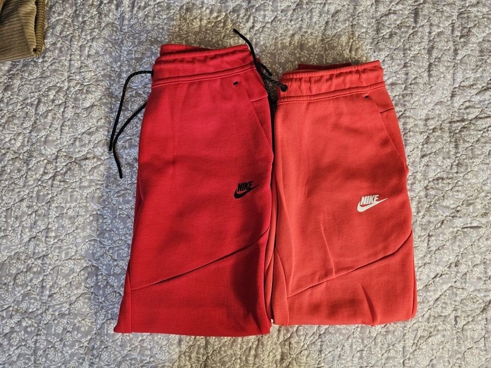 Nike Sportswear Tech Fleece Windrunner Red And Orange Women's Size Medium