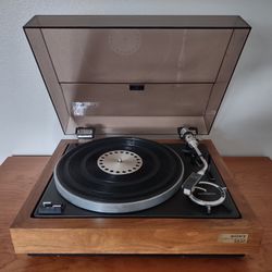Vintage Sony 5520 Turntable