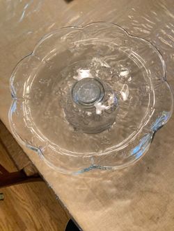 Cake pedestal