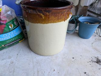 Large beige and brown crock