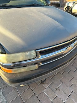 03 Tahoe hood Silverado suburban