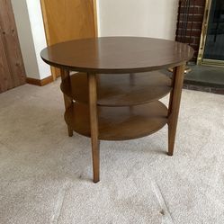 Mersman MCM Round Tiered Table