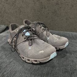 ON - CLOUD X - MENS 9.5 - SHOES