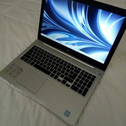 Dell Laptop i7 Windows 11 1tb Hd 8gb Ram. Touch Screen Charger Included 