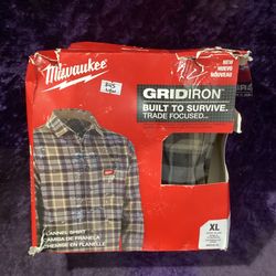 🧰🛠Milwaukee Men's X-LARGE GRAY GRIDIRON Flannel Shirt-NEW!-$45!🛠🧰