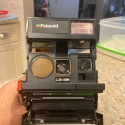 Polaroid 80's Sun660 Color Autofocus Camera